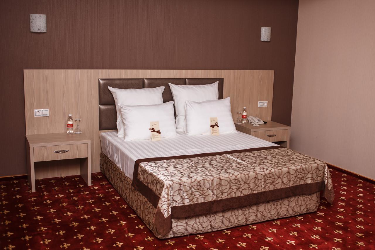 Mask Business Hotel Pyatigorsk Ngoại thất bức ảnh