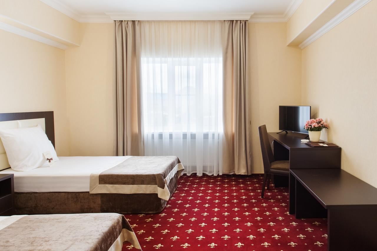 Mask Business Hotel Pyatigorsk Ngoại thất bức ảnh