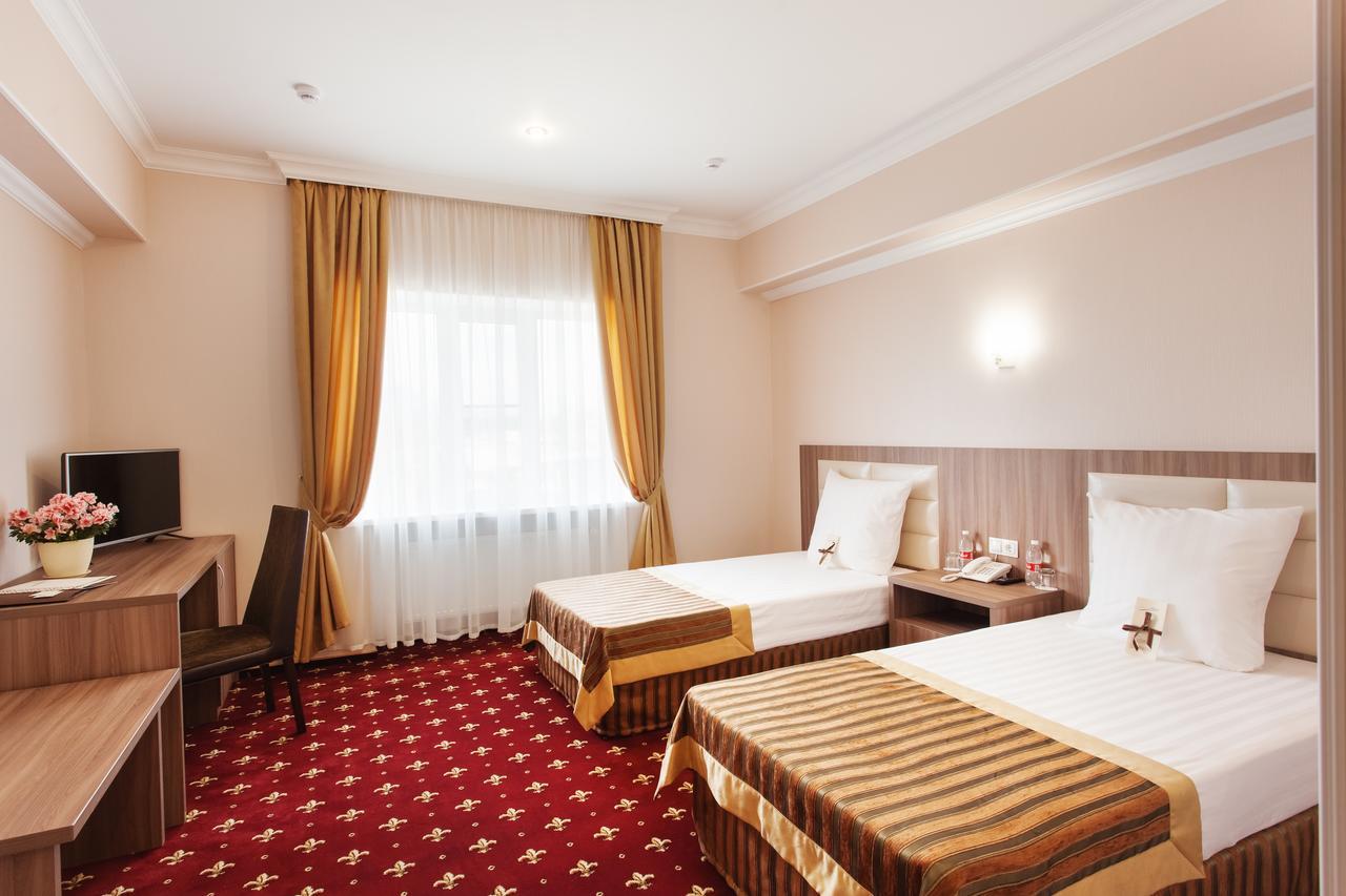 Mask Business Hotel Pyatigorsk Ngoại thất bức ảnh